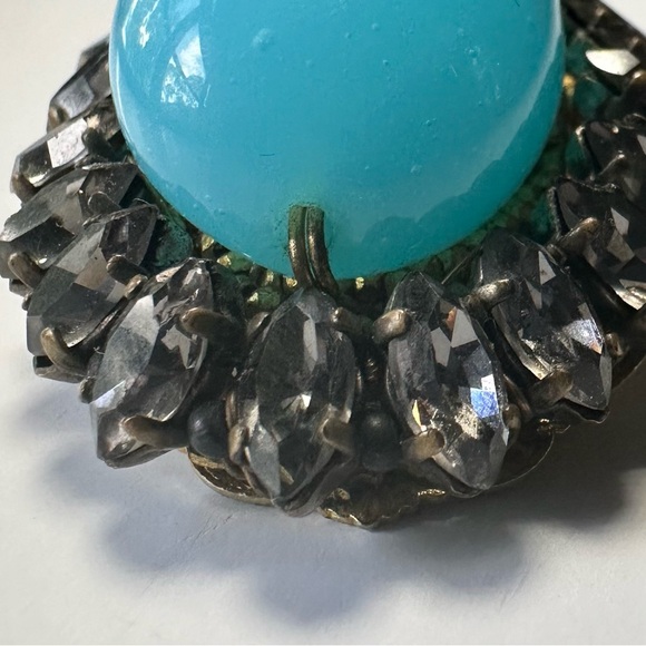Vintage 1960s French Couture Turquoise Glass Bead Rhinestone Filigree Brooch